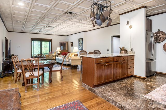 14 Walnut Drive, Mills River, NC 28759