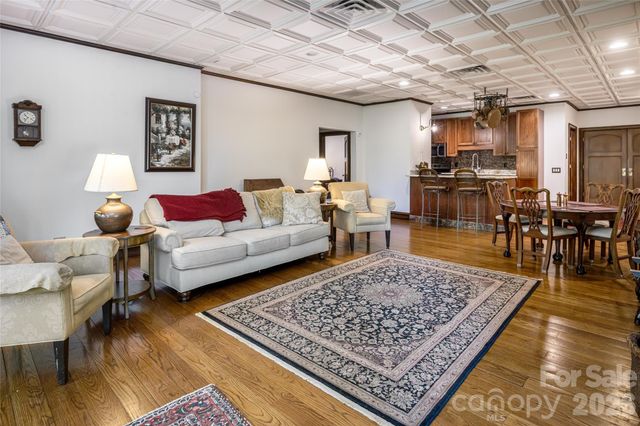 14 Walnut Drive, Mills River, NC 28759