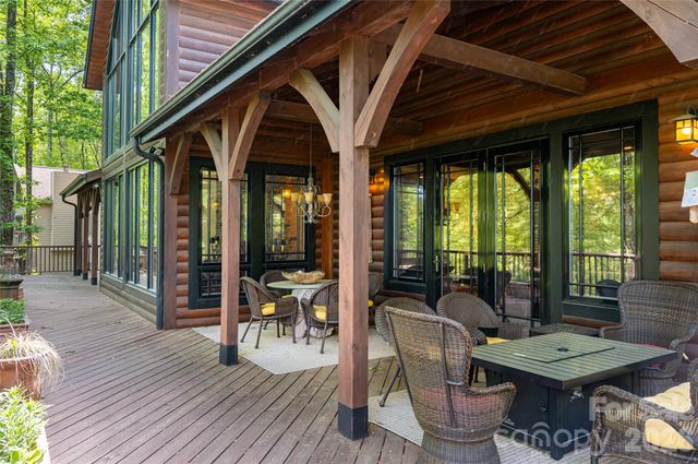 14 Walnut Drive, Mills River, NC 28759