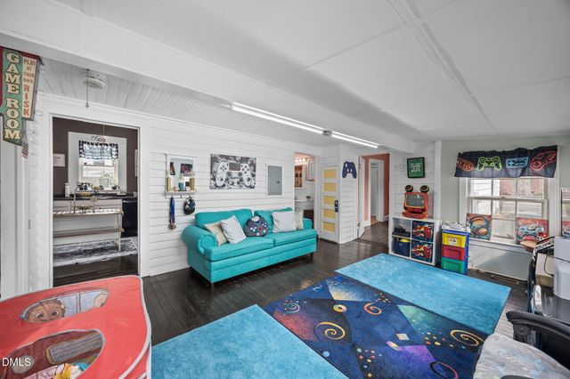 3593 E Wilson Street, Farmville, NC 27828