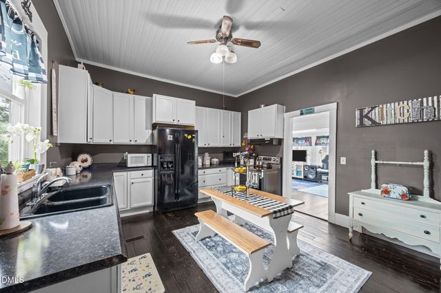 3593 E Wilson Street, Farmville, NC 27828