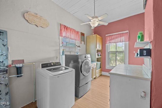 3593 E Wilson Street, Farmville, NC 27828