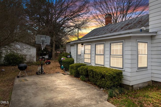 3593 E Wilson Street, Farmville, NC 27828