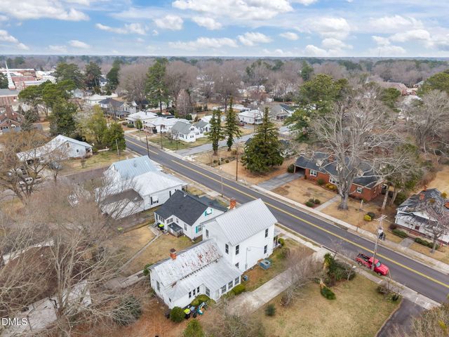 3593 E Wilson Street, Farmville, NC 27828