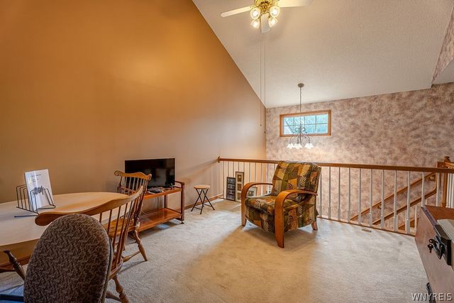 12 Pineview Court, West Seneca, NY 14224