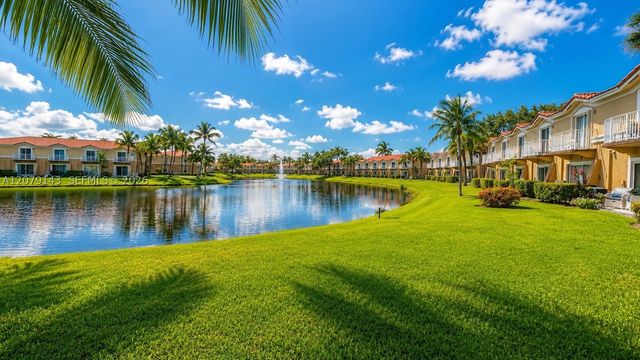 3092 SW 129th Ter 102, Miramar, FL 33027