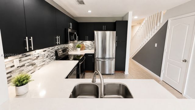 3092 SW 129th Ter 102, Miramar, FL 33027