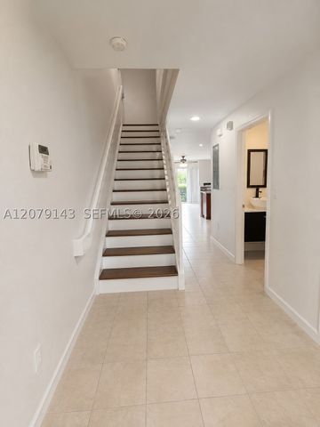 3092 SW 129th Ter 102, Miramar, FL 33027