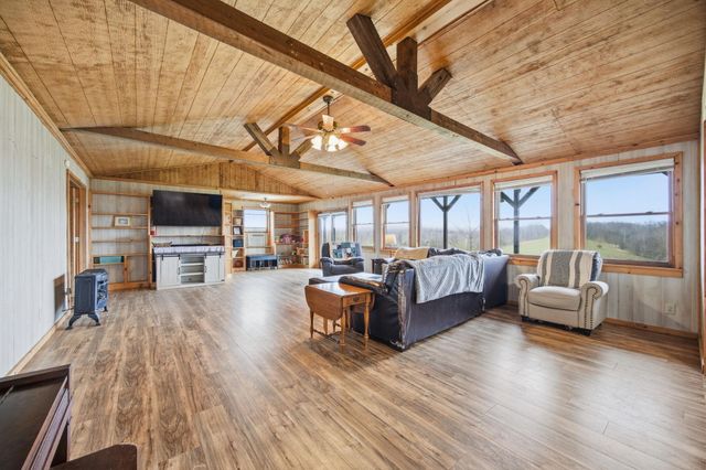 777 Mt Carmel Road, Carlisle, KY 40311
