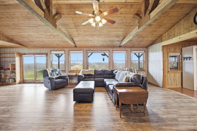 777 Mt Carmel Road, Carlisle, KY 40311