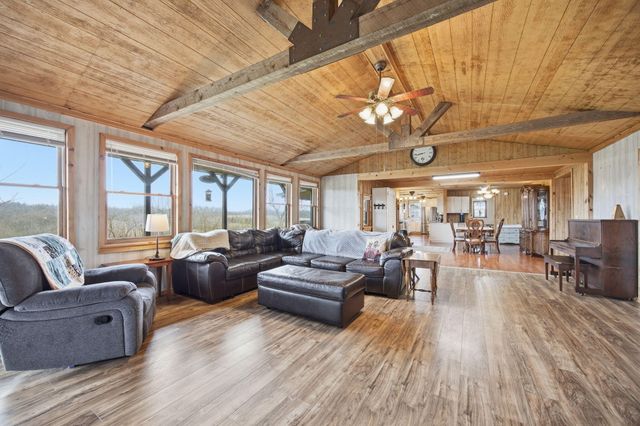 777 Mt Carmel Road, Carlisle, KY 40311