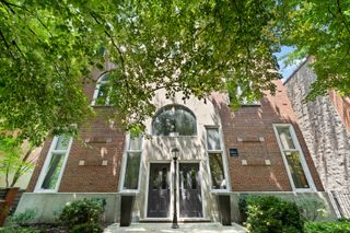 1050 W Webster Avenue 1E, Chicago, IL 60614