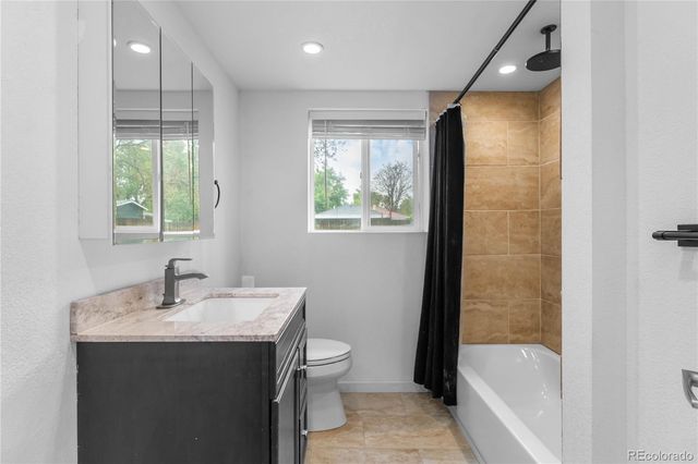 7010 W 44th Avenue, Wheat Ridge, CO 80033