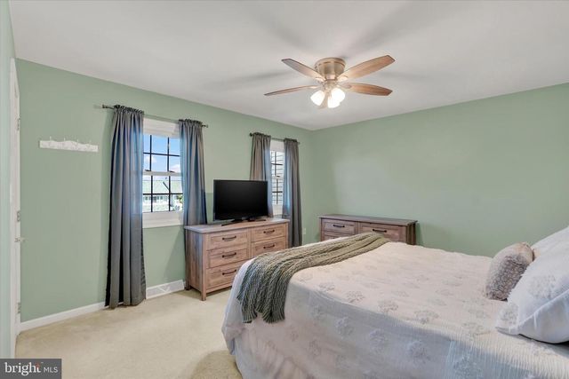 765 ROBIN HILL CIR, York, PA 17404