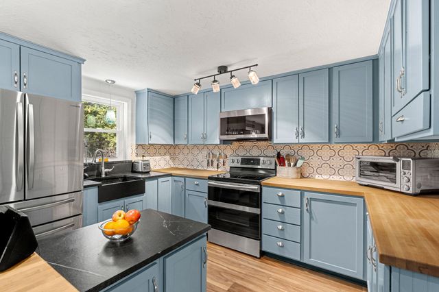 80 Wildlife Boulevard, Belmont, NH 03220