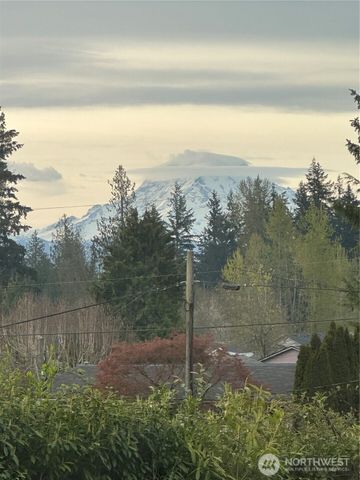 11719 8th Street E, Edgewood, WA 98372