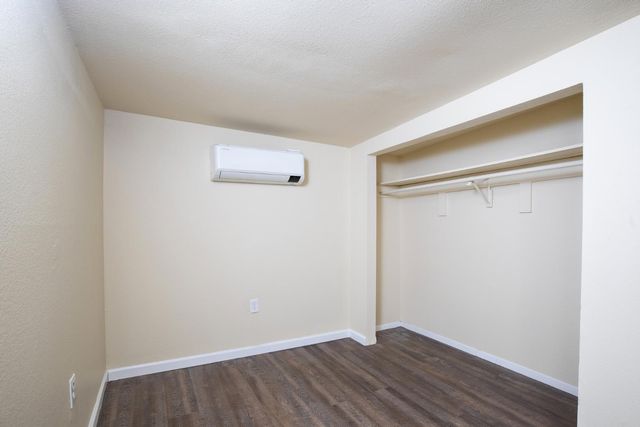 4777 E Shields Avenue, Fresno, CA 93726
