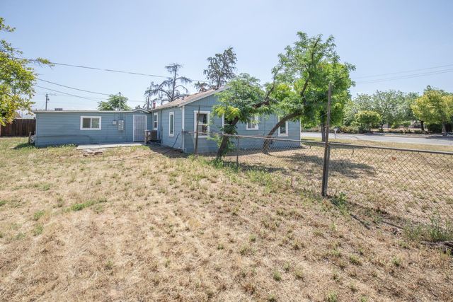 4777 E Shields Avenue, Fresno, CA 93726