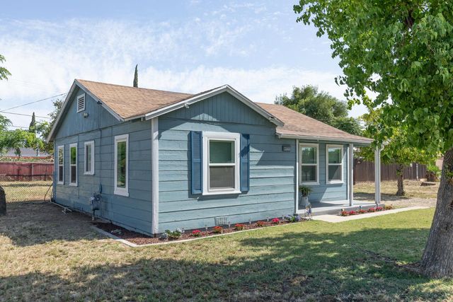 4777 E Shields Avenue, Fresno, CA 93726