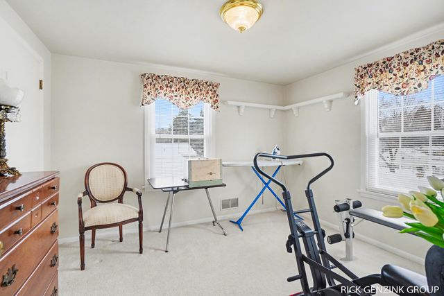 101 E 33rd Street, Holland City, MI 49423