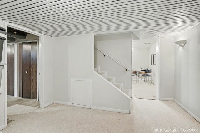 101 E 33rd Street, Holland City, MI 49423