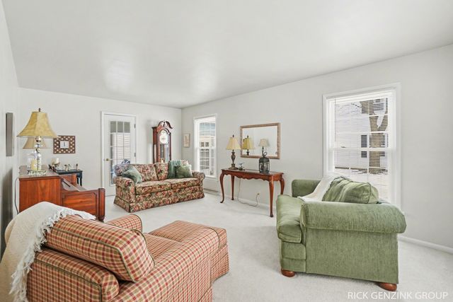 101 E 33rd Street, Holland City, MI 49423