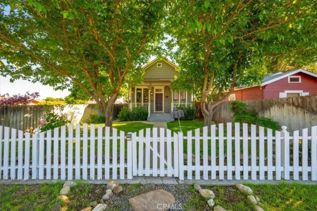 248 12th, San Miguel, CA 93451