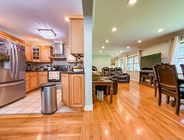 49 Meadow Road, Montrose, NY 10548
