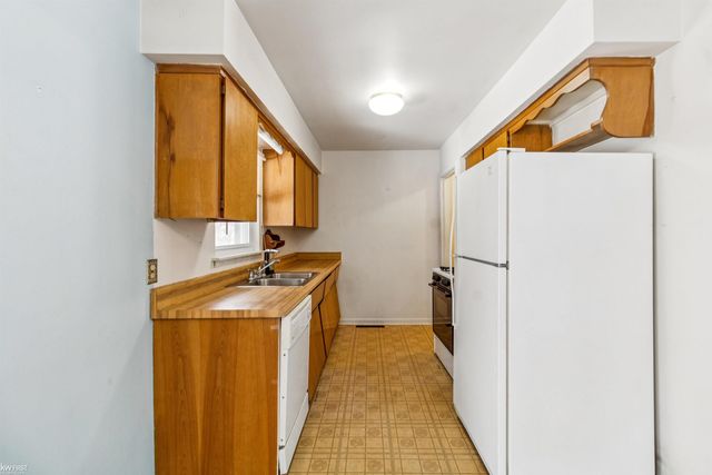 4462 Westmont Drive, Flint, MI 48507