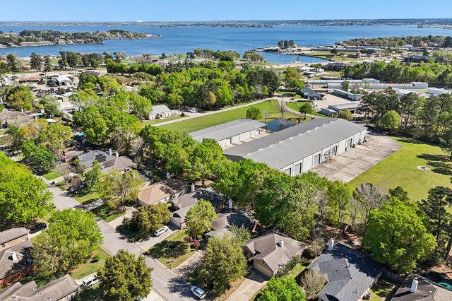 281 Mesa View, Conroe, TX 77316