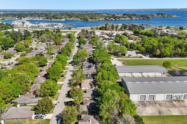 281 Mesa View, Conroe, TX 77316