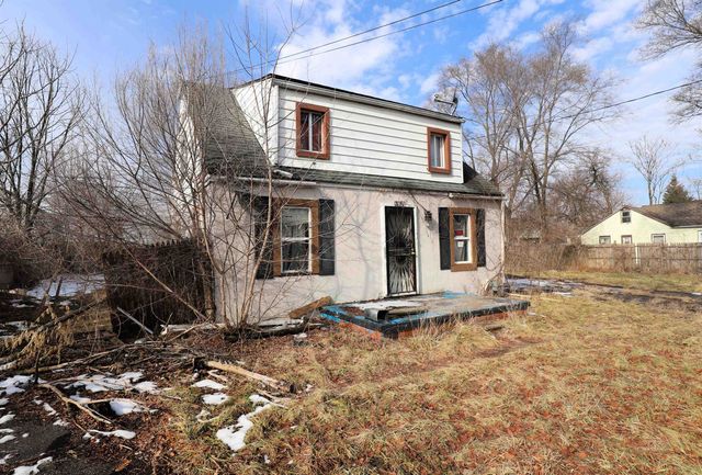 3056 Shaw Street, Burton, MI 48529