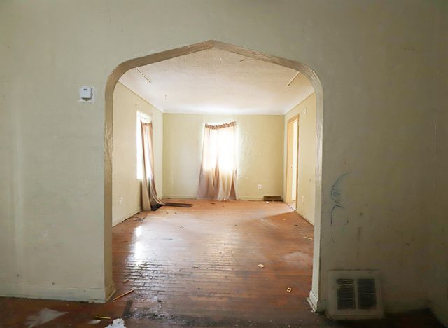 3056 Shaw Street, Burton, MI 48529