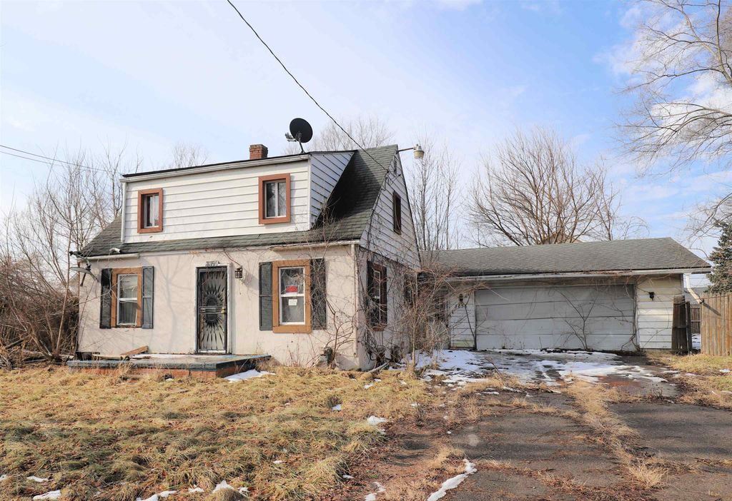 3056 Shaw Street, Burton, MI 48529