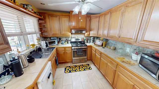 2209 10th Street, Brownwood, TX 76801