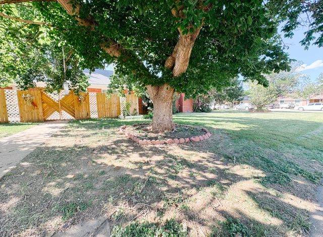 2209 10th Street, Brownwood, TX 76801