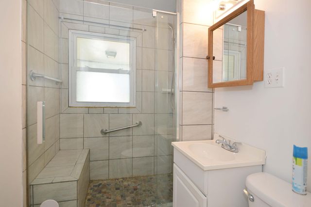 11 Fullerton, Galesburg City, MI 49053