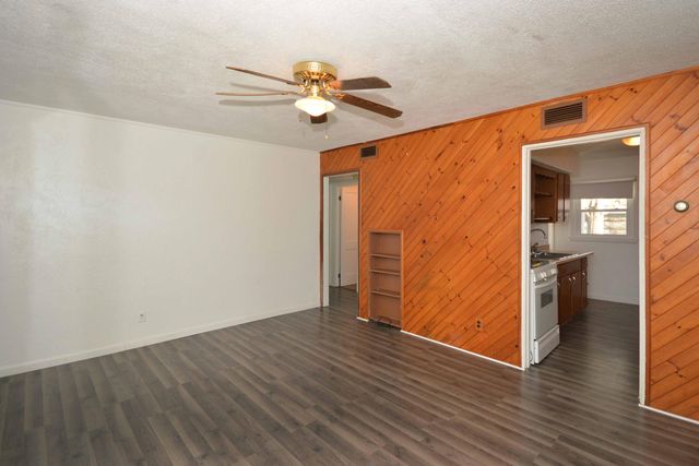 11 Fullerton, Galesburg City, MI 49053
