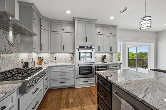 2064 Roberts Rd, Watertown, TN 37184