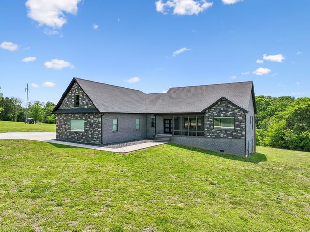 2064 Roberts Rd, Watertown, TN 37184