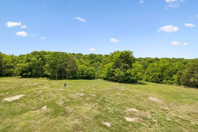 2064 Roberts Rd, Watertown, TN 37184
