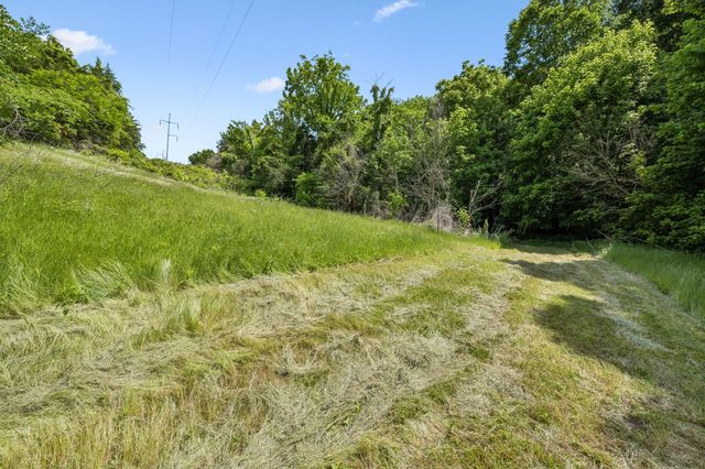 2064 Roberts Rd, Watertown, TN 37184