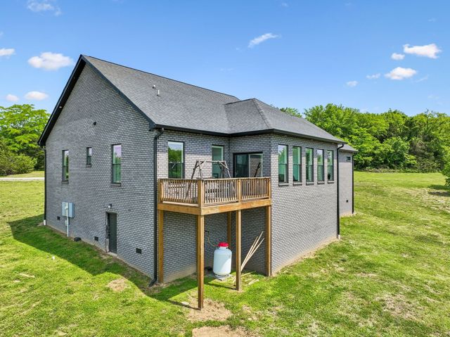 2064 Roberts Rd, Watertown, TN 37184
