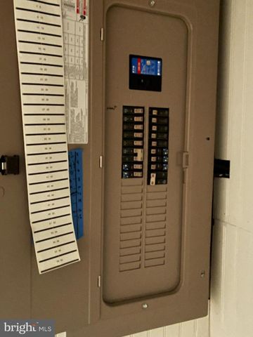 817 51ST ST NE, Washington, DC 20019