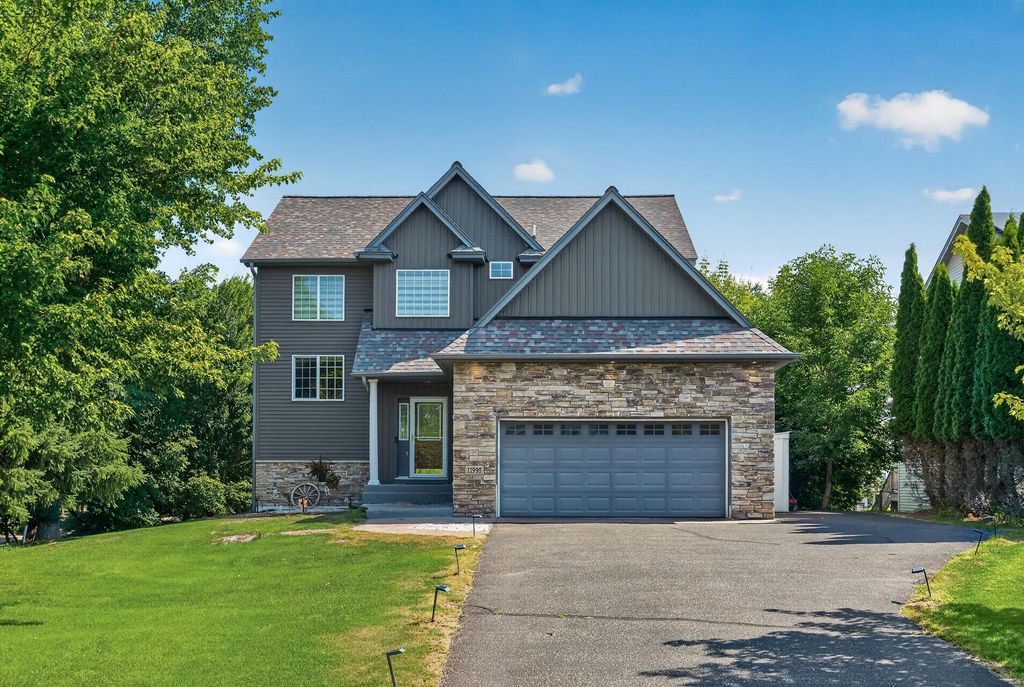 11995 Midway Street NE, Blaine, MN 55449