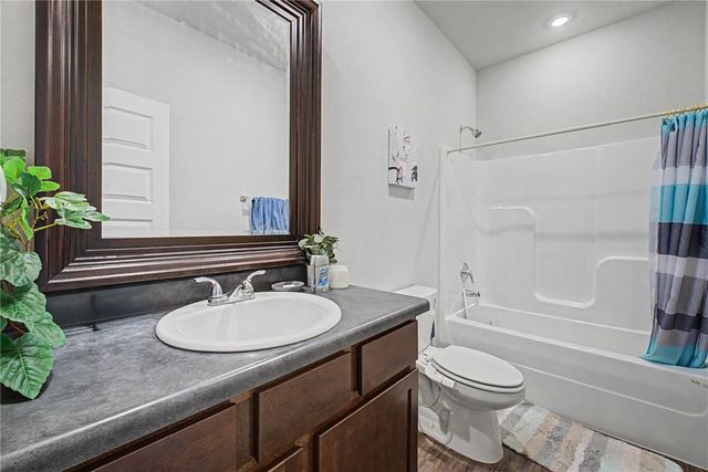 3618 S 3rd Street, Rogers, AR 72758