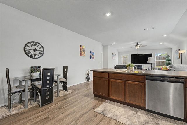 3618 S 3rd Street, Rogers, AR 72758
