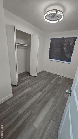 2106 Janice Drive, Flint, MI 48504