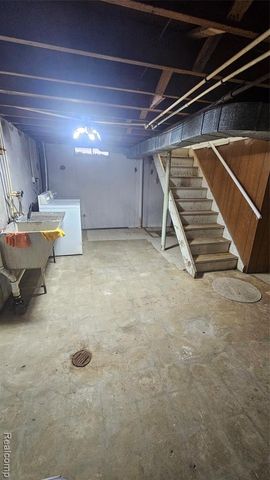 2106 Janice Drive, Flint, MI 48504