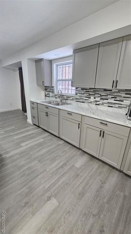 2106 Janice Drive, Flint, MI 48504